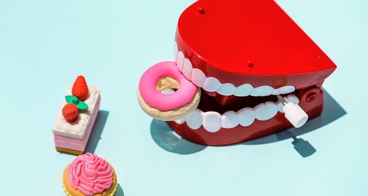 Dentures Candy Sugar sensitive teeth and toothache